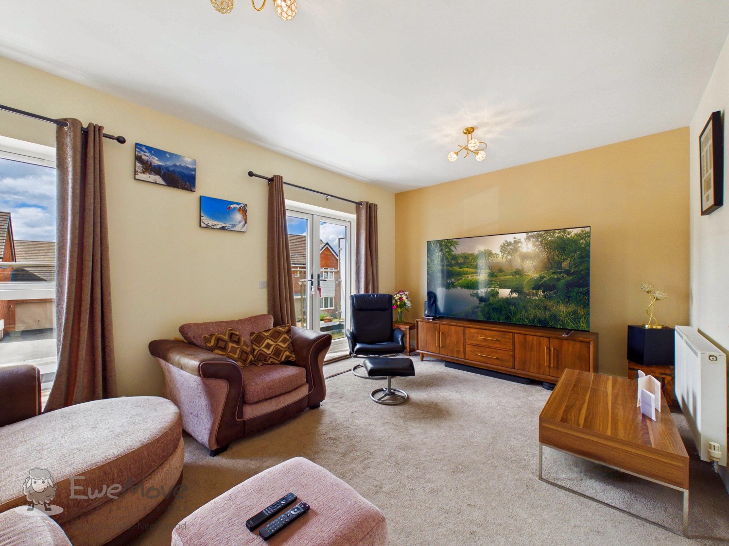 Olive Close, Branston, Burton-On-Trent, Staffordshire, DE14, photo 3