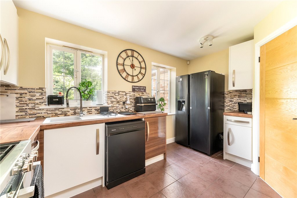 Clark Spring Rise, Morley, Leeds, LS27, photo 10