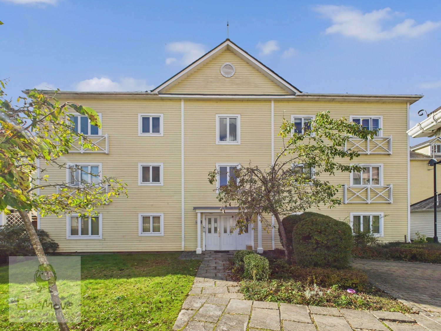 Alisander Close, Holborough Lakes, Snodland, ME6 5SH, photo 3