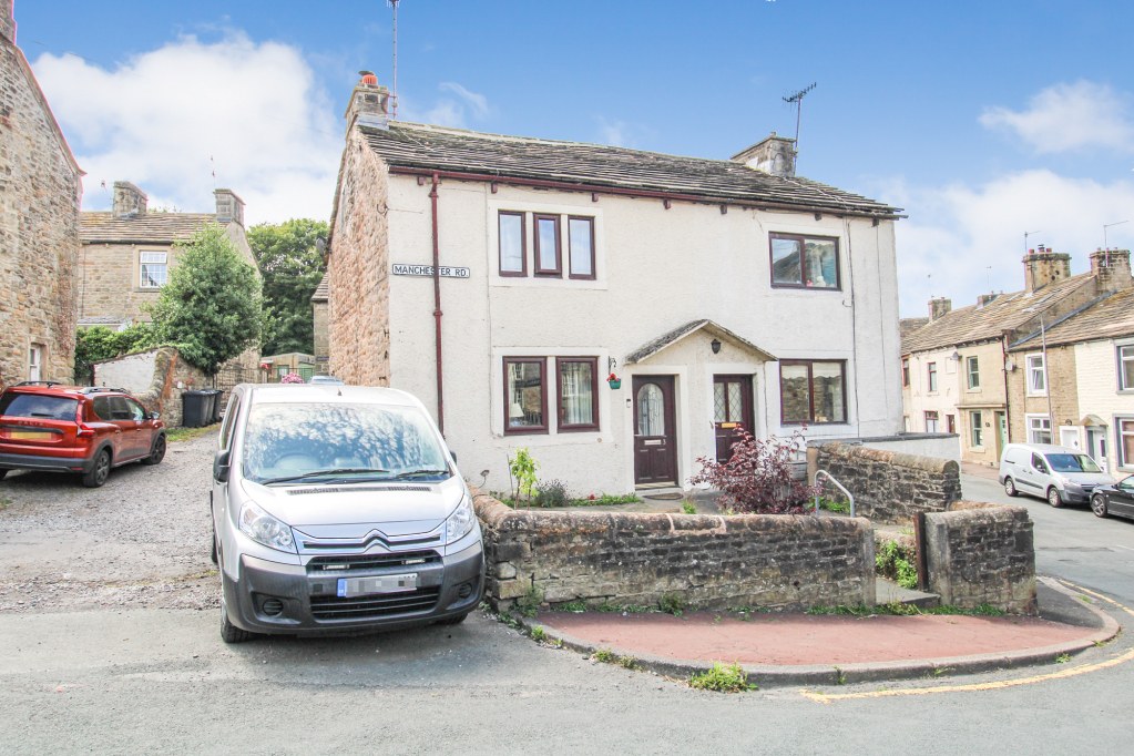 Manchester Road, Barnoldswick, Lancashire, BB18