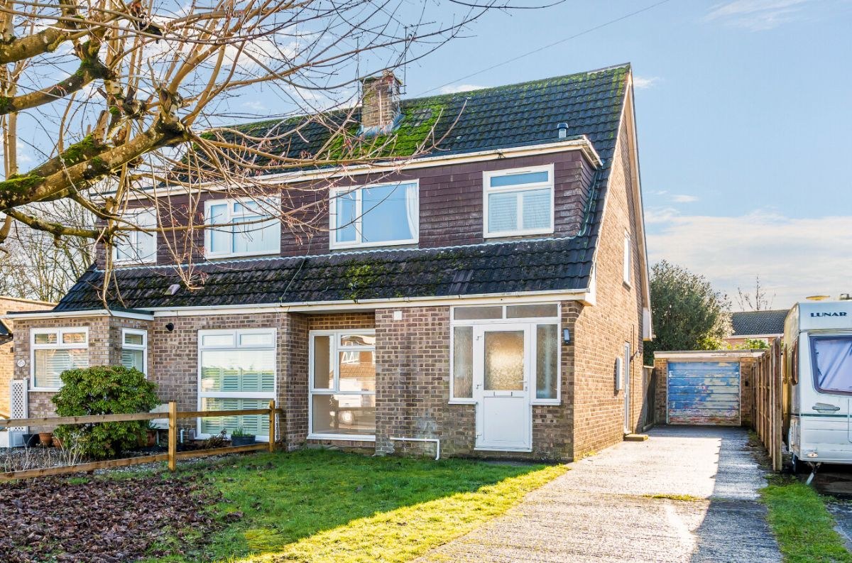 Tennyson Close