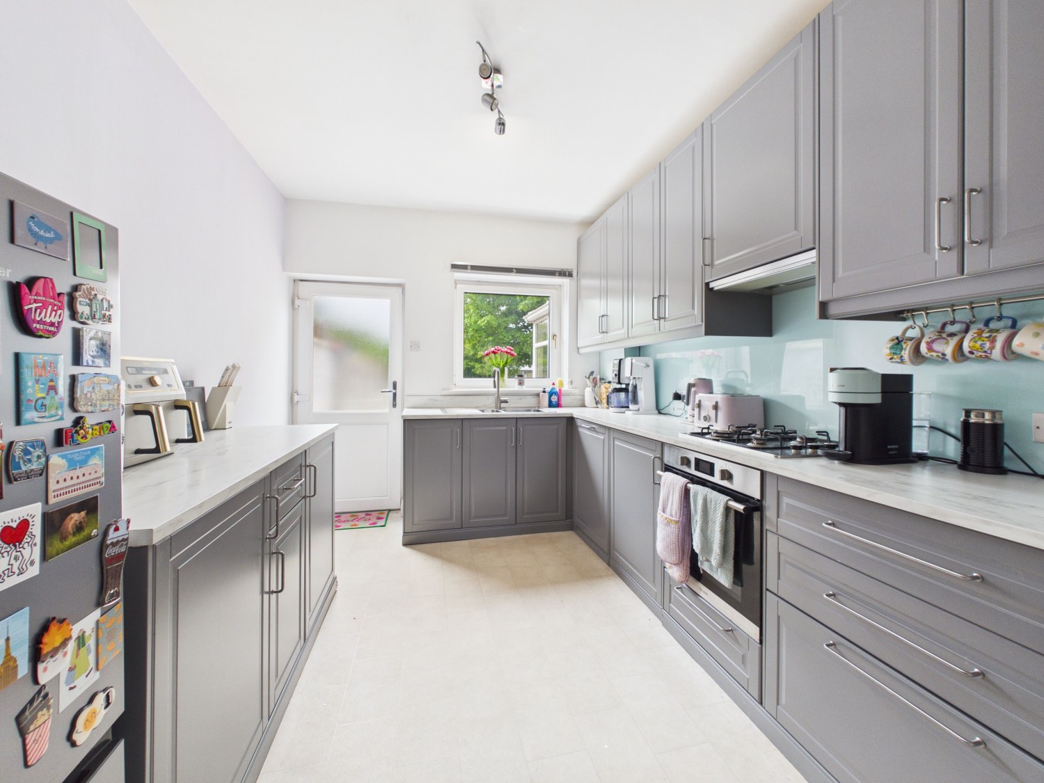 Second Avenue Rothwell, Rothwell, Leeds, West Yorkshire, LS26, photo 3