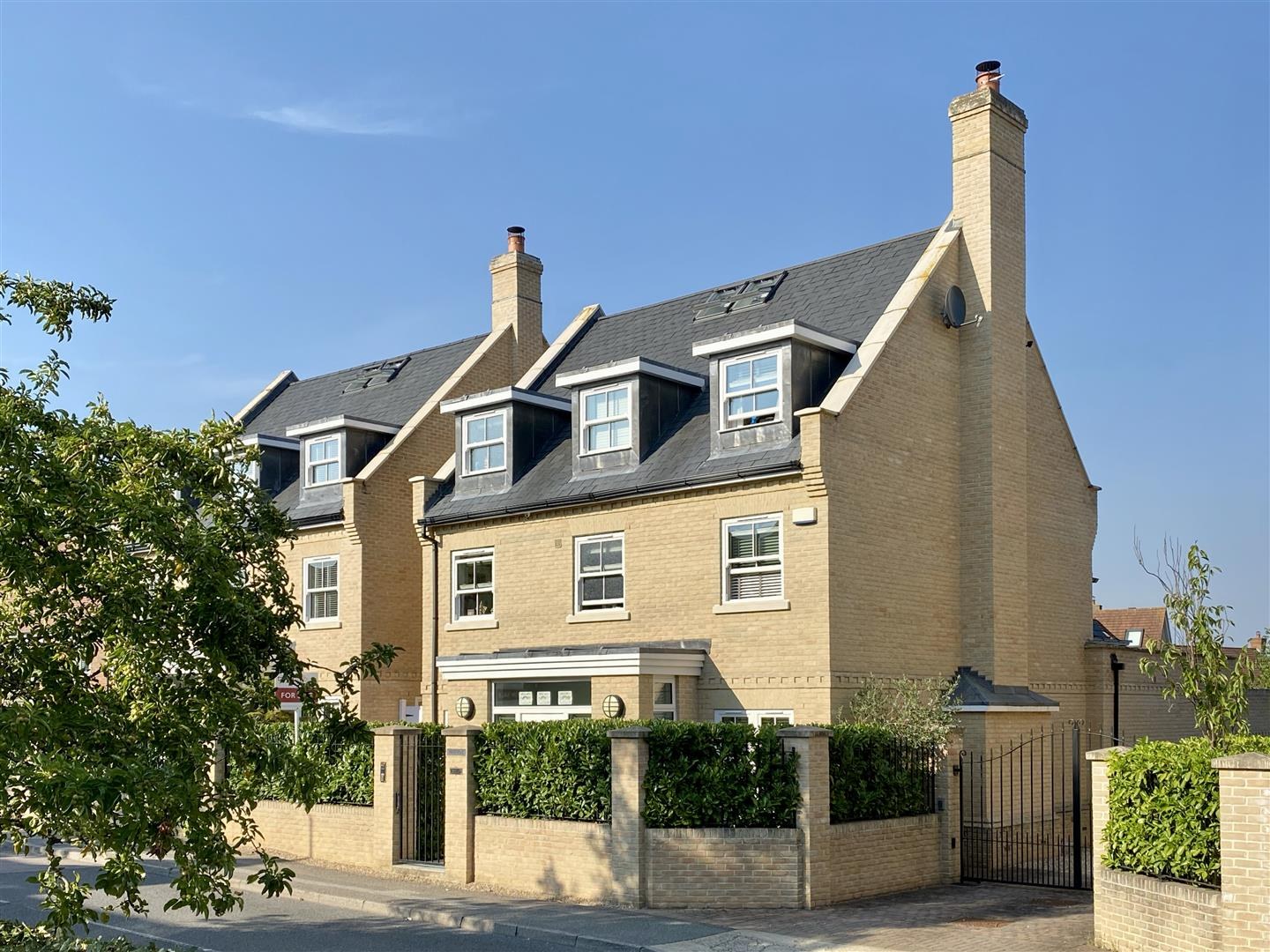Queenborough Lane