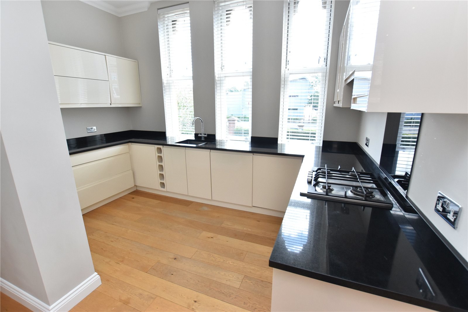 Farnborough Road, Farnborough, Hampshire, GU14, photo 7