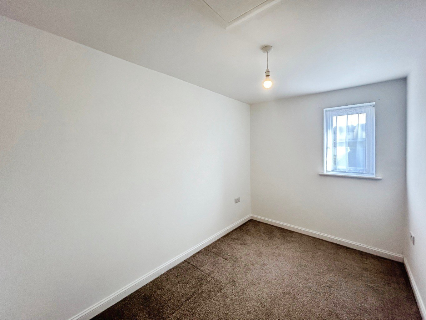 Hayle, Two bed home with no onward chain, photo 12