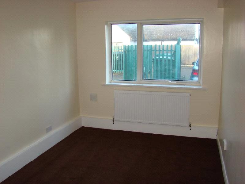 Old Station Road, Hayes, Greater London, UB3, photo 4