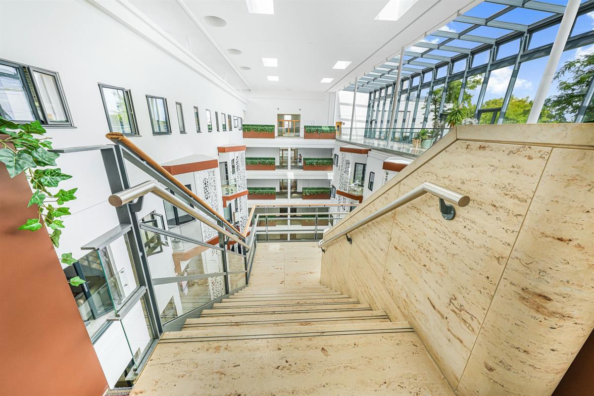 Flat , Edinburgh House, Harlow, photo 18