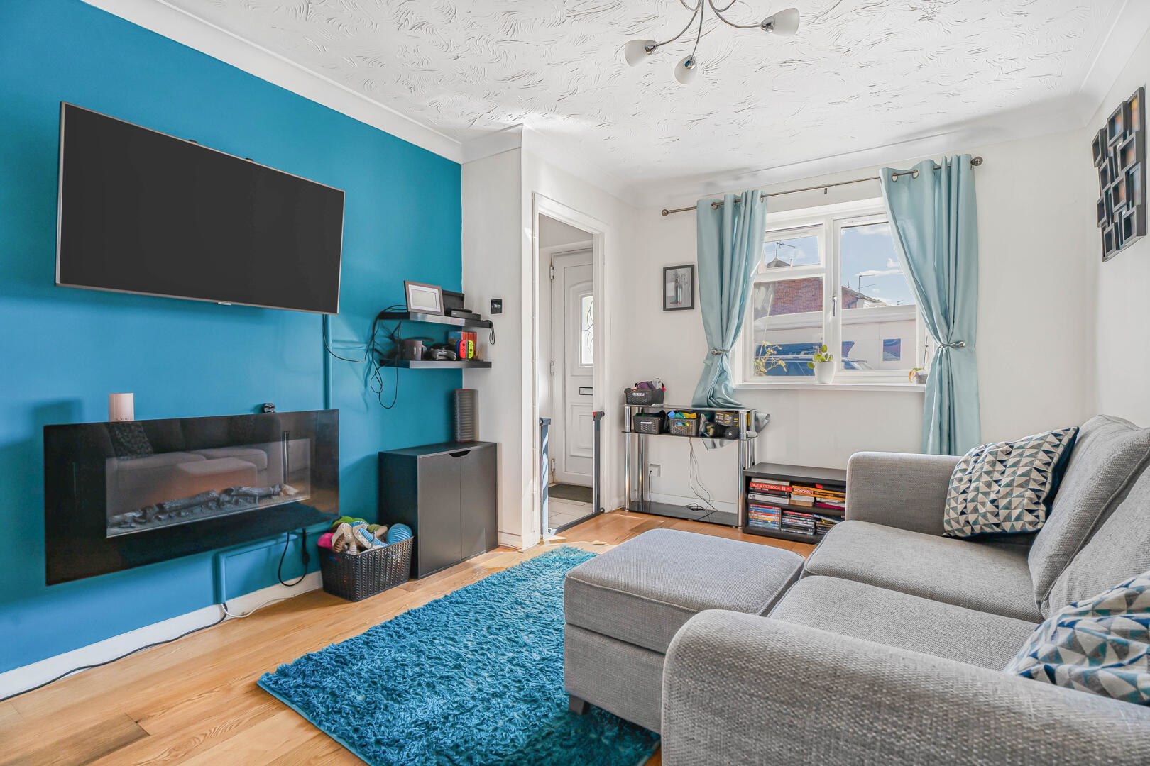 Laburnum Close, Red Lodge, photo 3