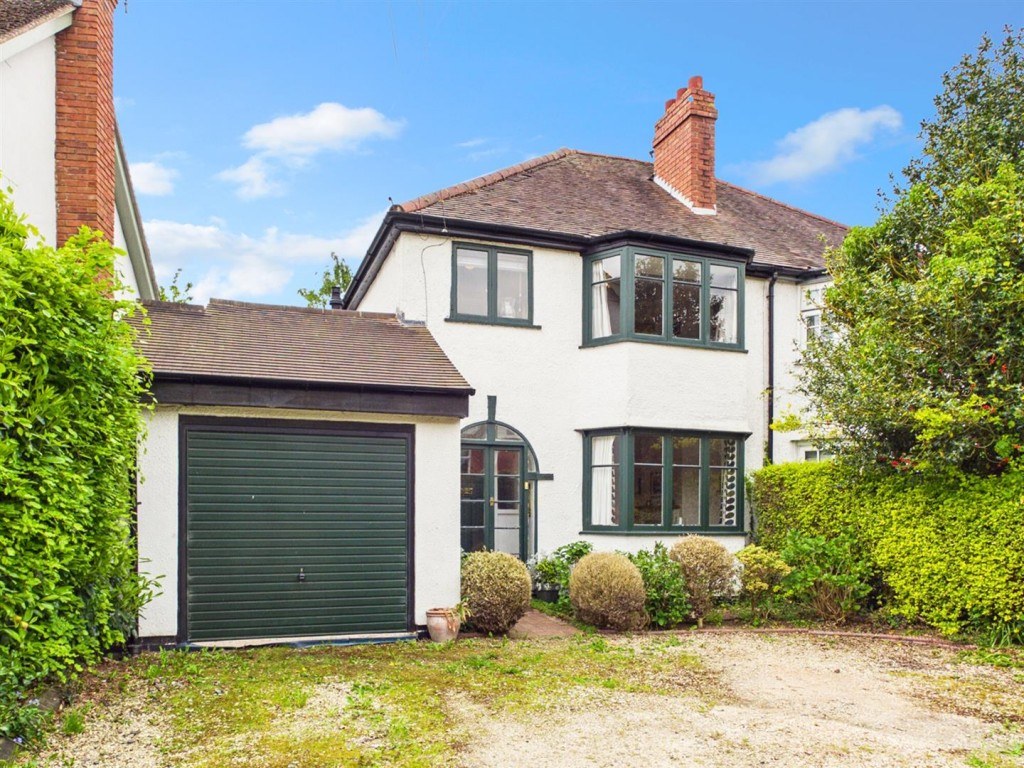 3 bed House - Semi-Detached For Sale
