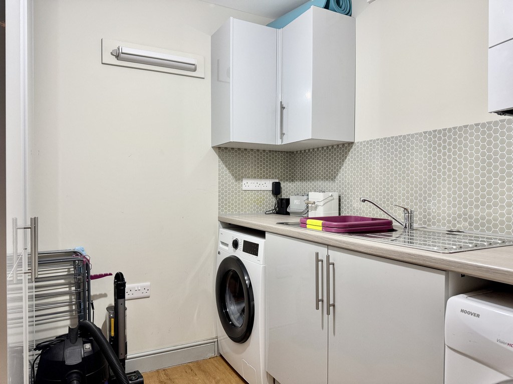 Head Weir Road, Cullompton, Devon, EX15 1NN, photo 14
