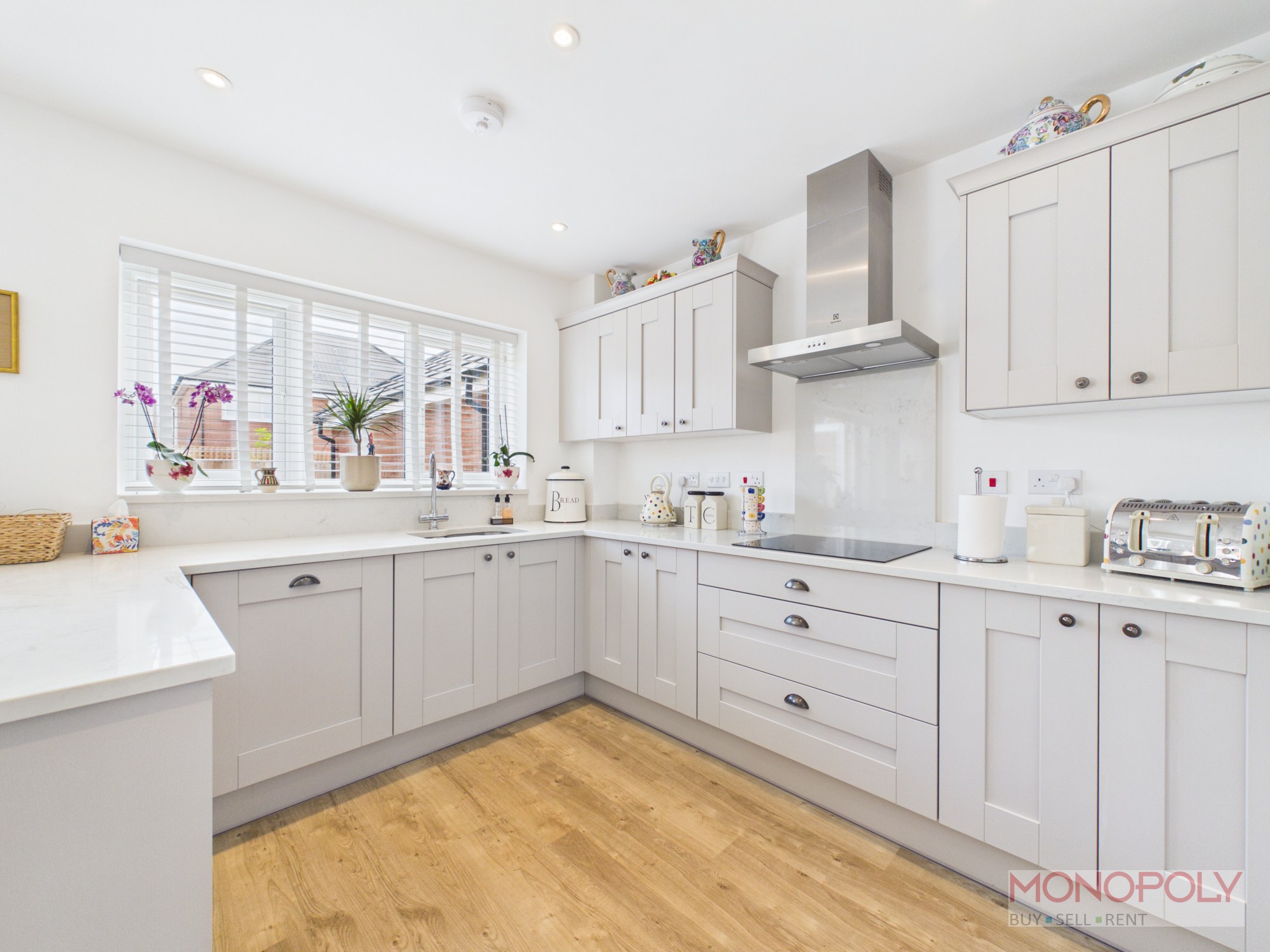 Almere Gardens, Rossett, LL12, photo 4