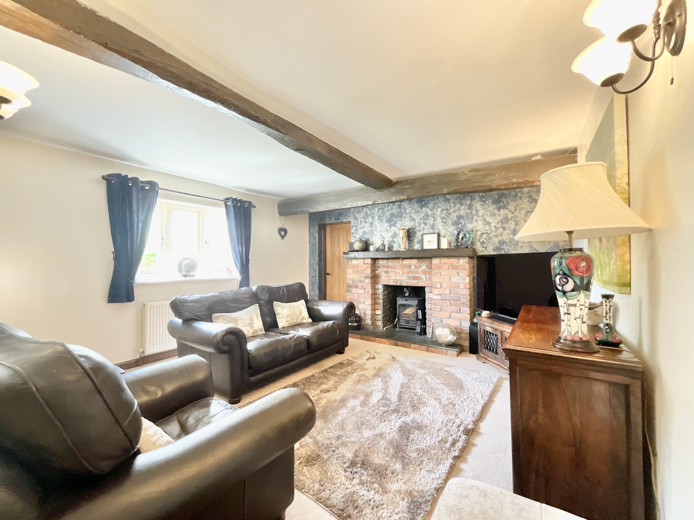 High Street, Caverswall, ST11, photo 2