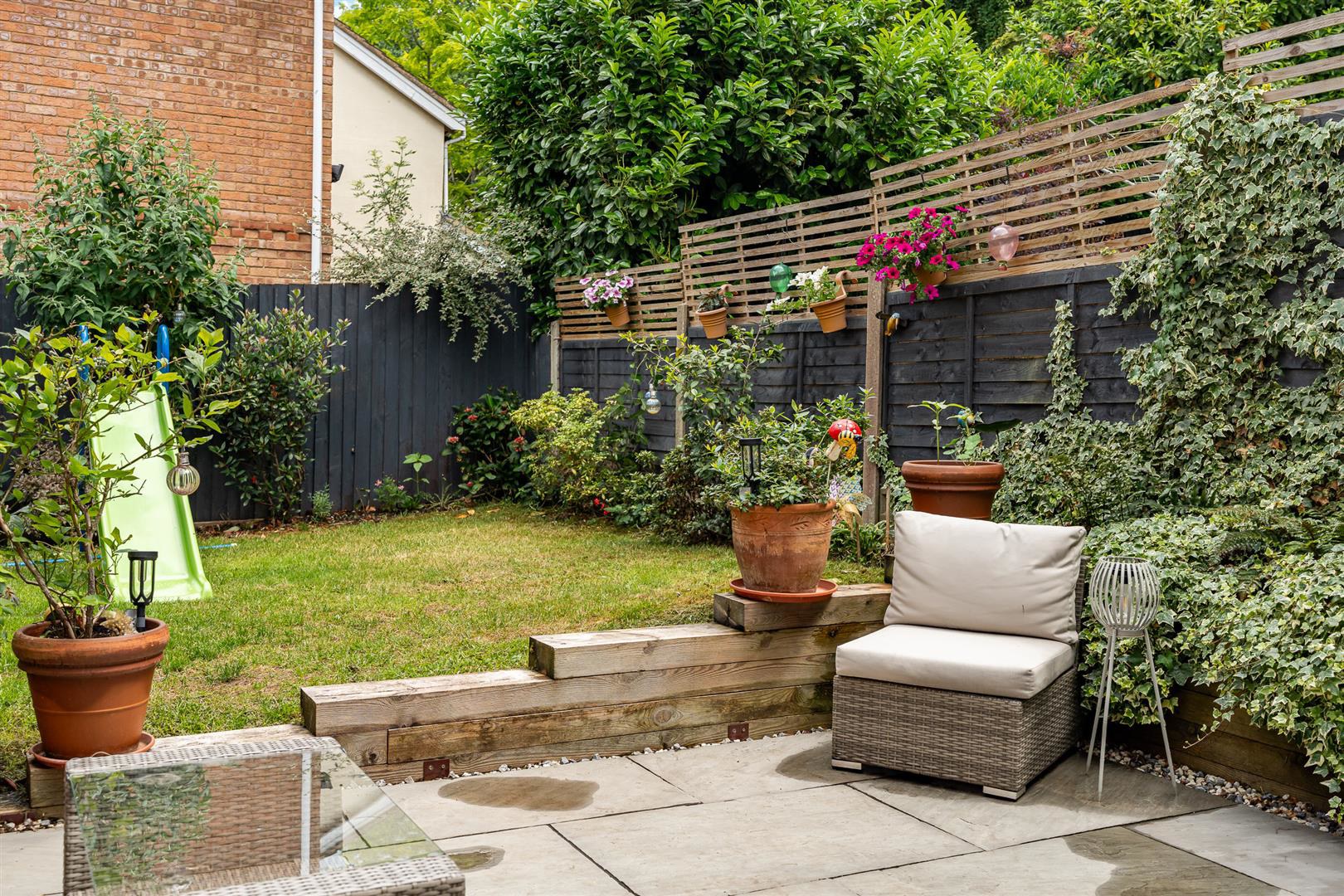 Primrose Drive, Hertford, photo 10