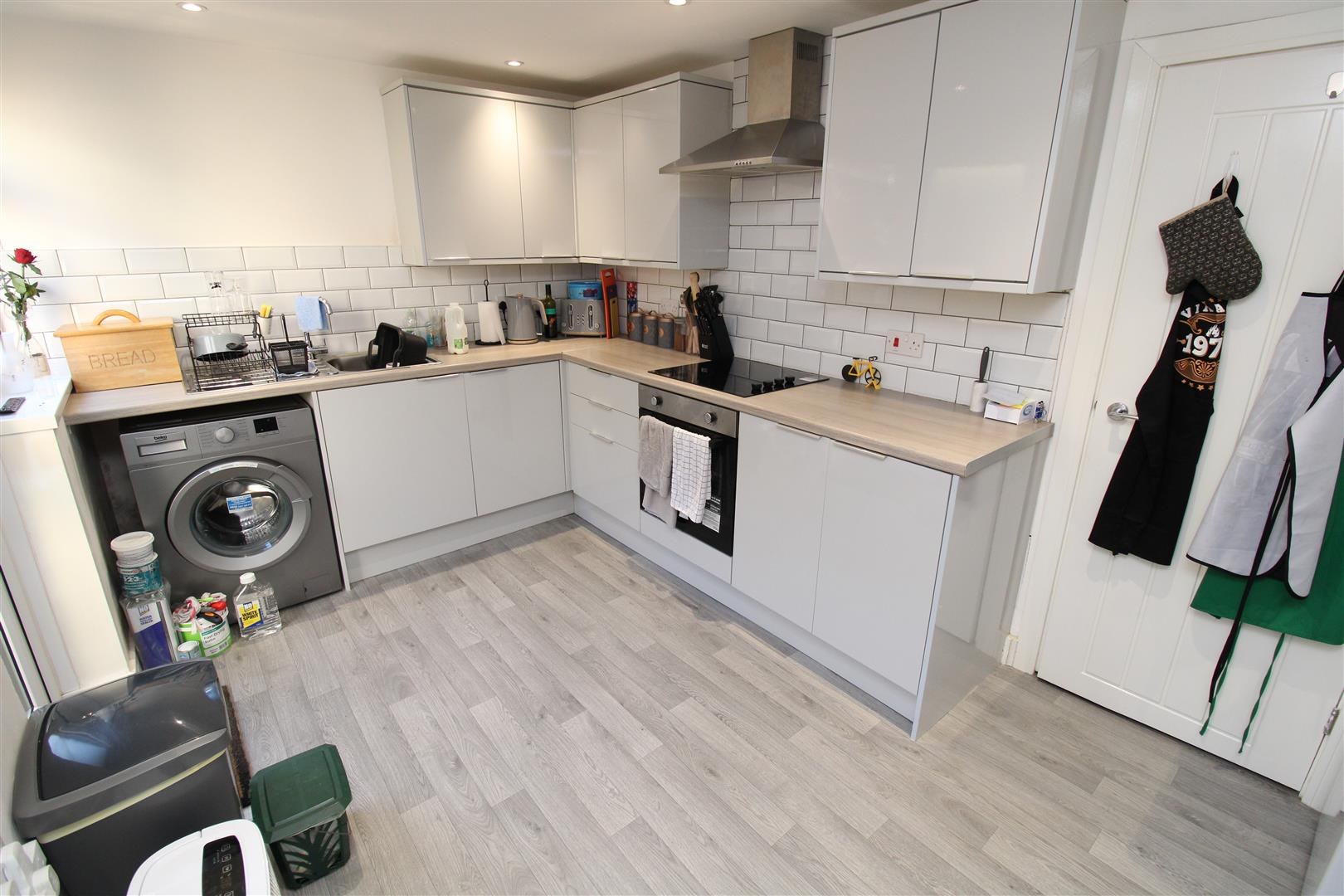 House - Terraced For Rent Bailey Street