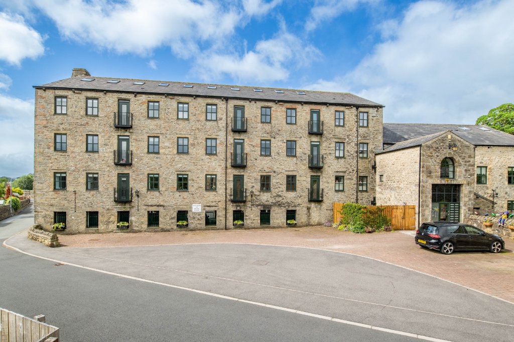 Kings Mill Lane, Settle, North Yorkshire, BD24