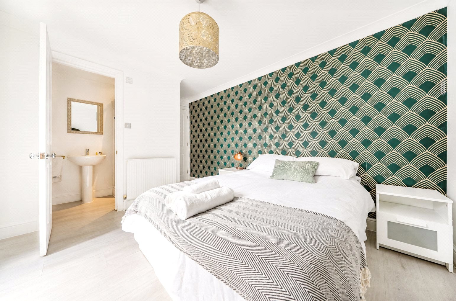 Reading Road, Sherfield-on-Loddon, Hook, Hampshire, RG27, photo 15