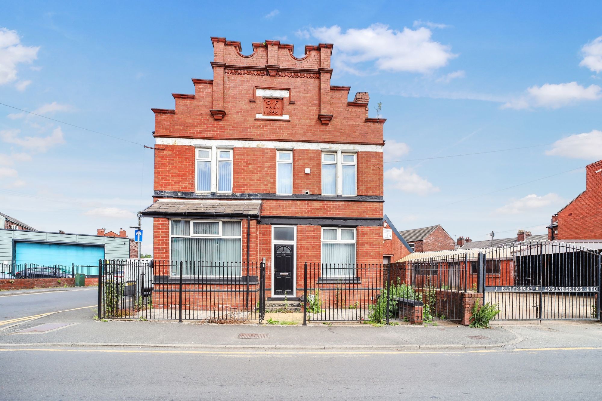 to rent in Wargrave Road