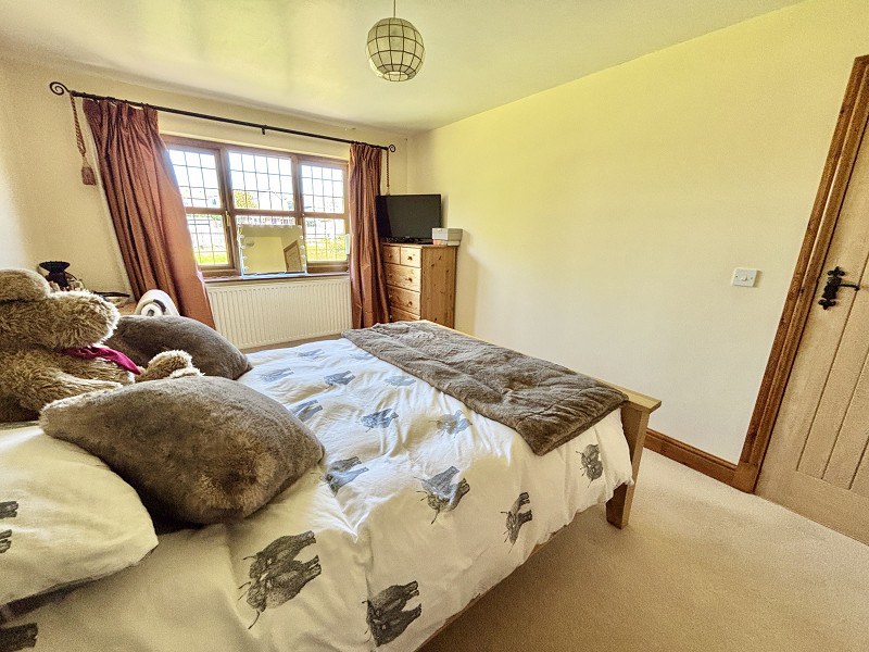 Neath Road, Pontardawe, Swansea., photo 24