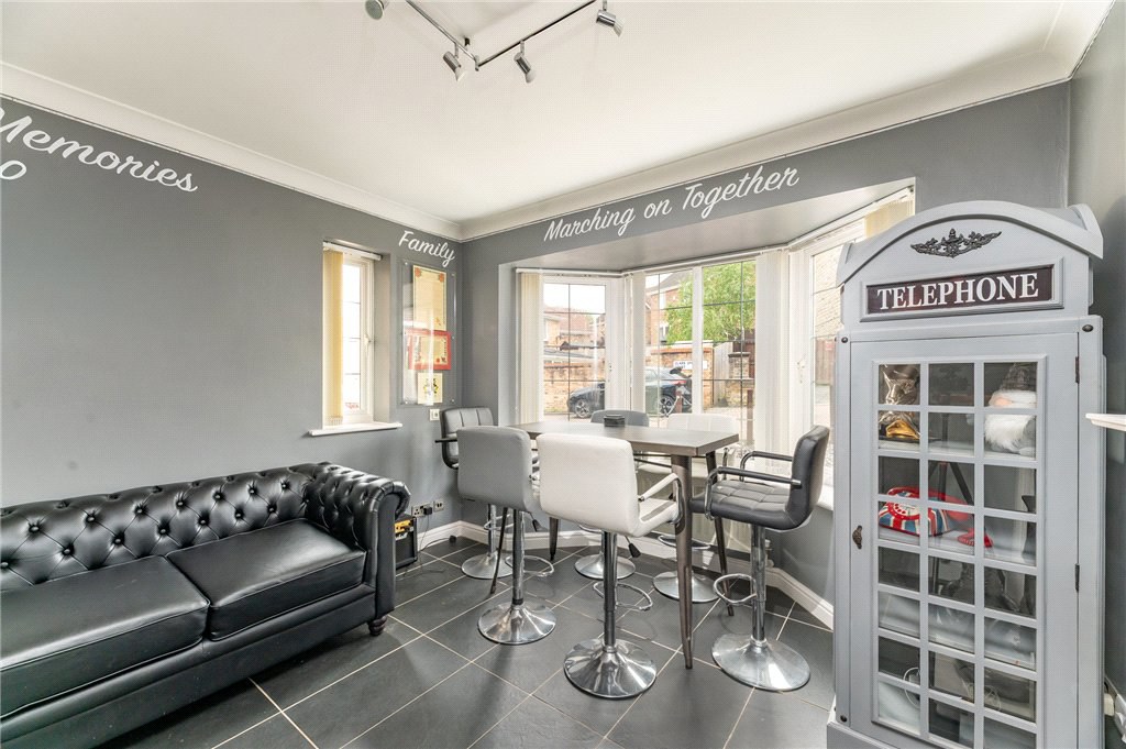 Clark Spring Rise, Morley, Leeds, LS27, photo 6