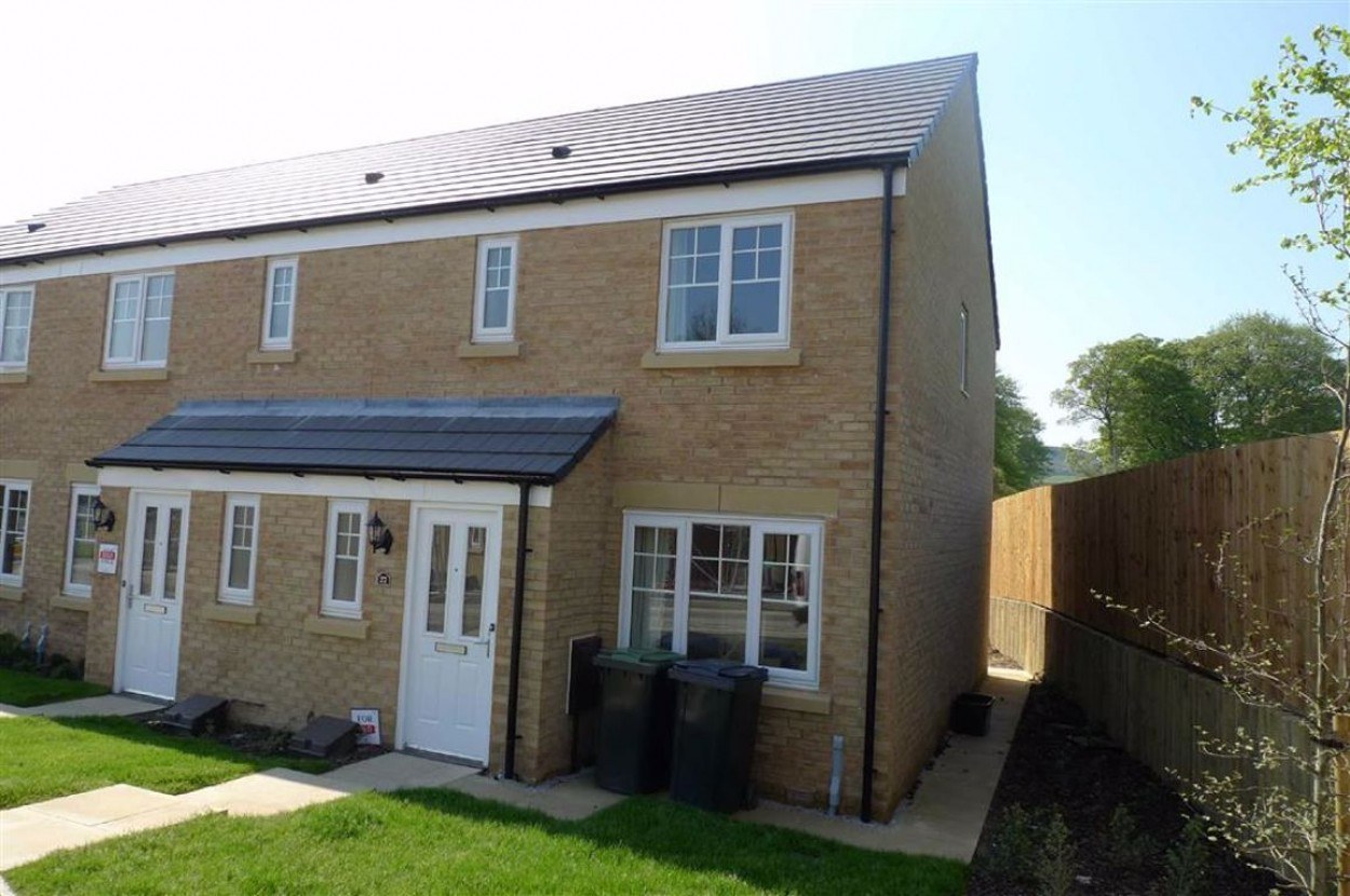 House - end terrace for Rent