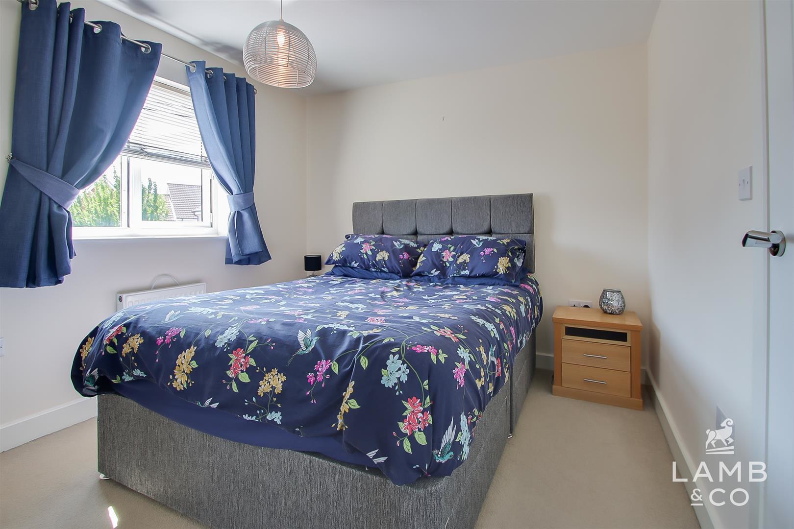 Legerton Drive, Clacton-On-Sea, photo 10