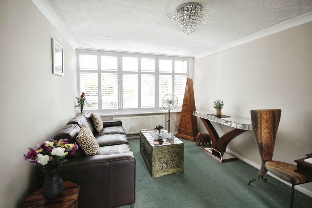 South Lynn Crescent, Bracknell, RG12, photo 3