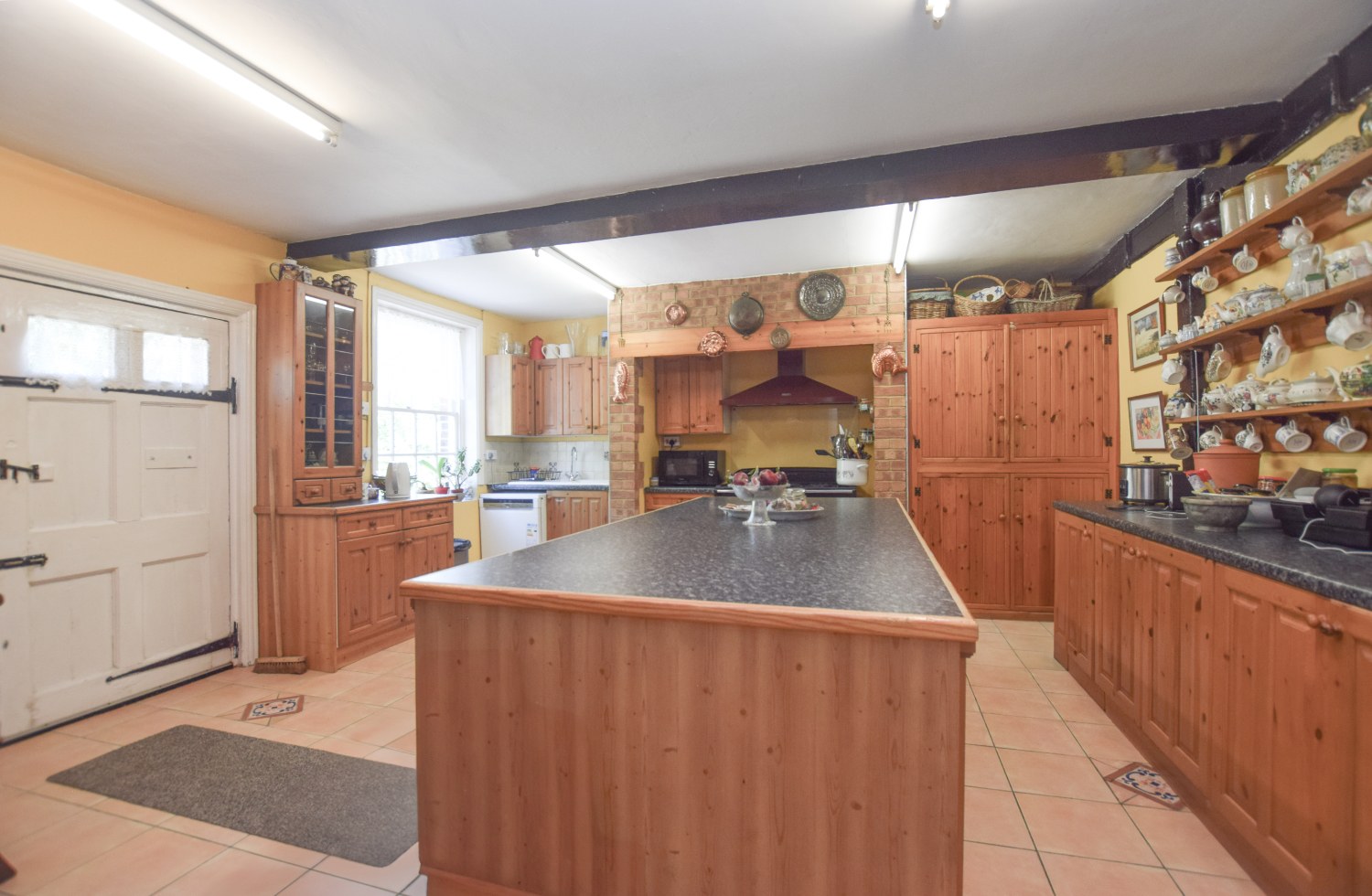Period Farmhouse, Barrow Hall Road, Little Wakering, Southend-on-Sea, Essex, SS3 0QP, photo 9