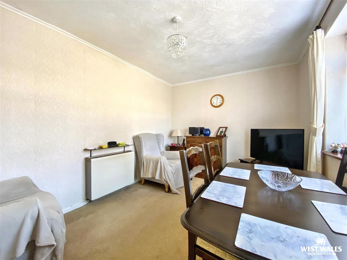 Woodbine Terrace, Pembroke, photo 7