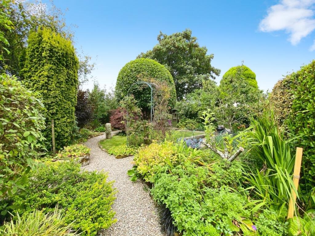 Characterful family home, Nancegollan, photo 12
