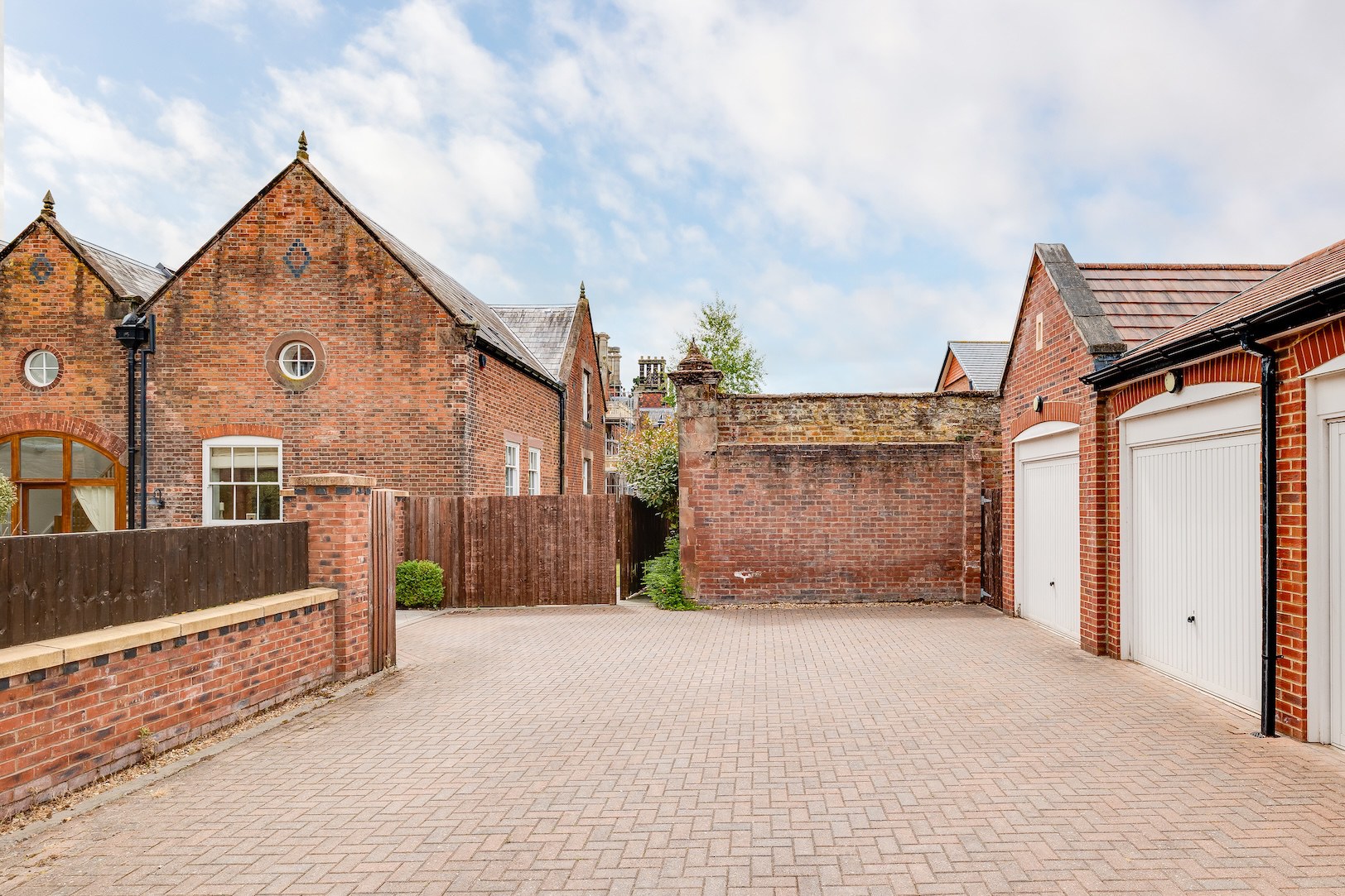 Ashbery Road, Backford, CH1, photo 19