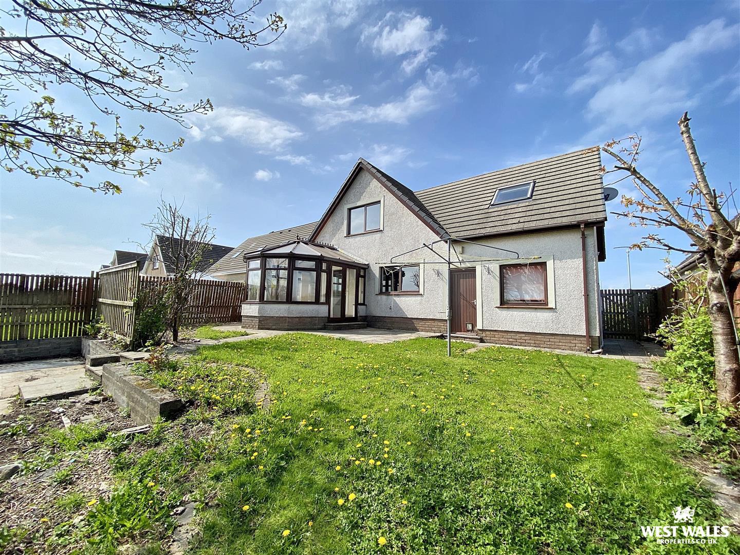 Cenarth Close, Pembroke Dock, photo 4