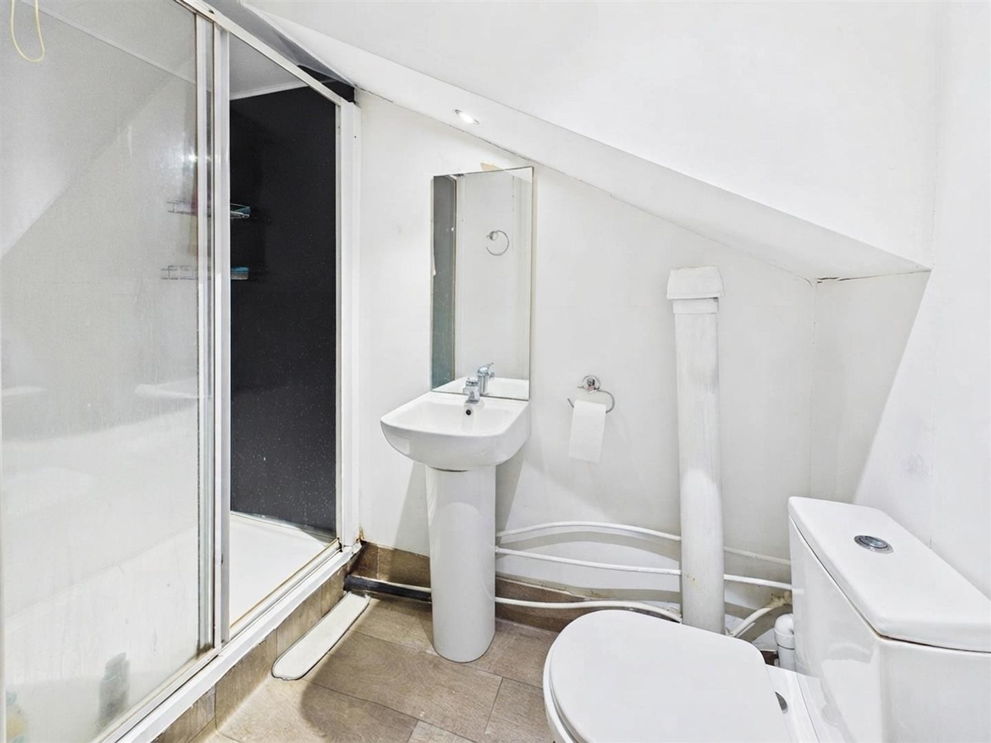Stratton Road, Gloucester, photo 15