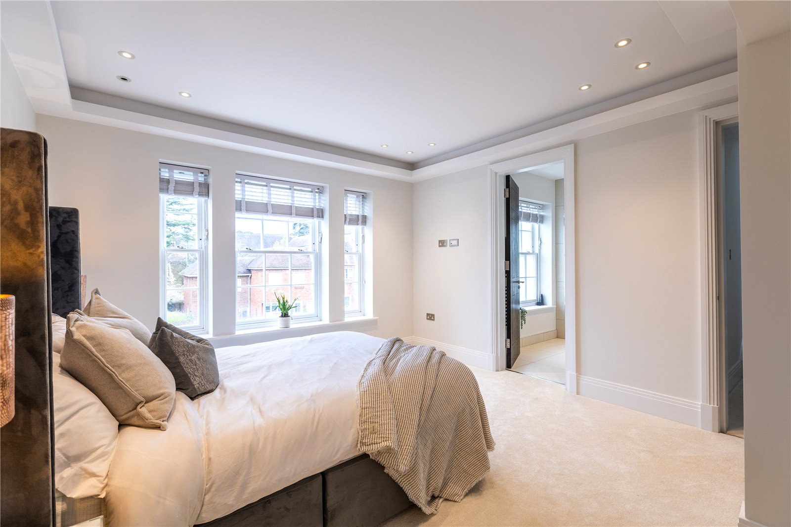 Oakshade Road, Oxshott, Leatherhead, Surrey, KT22, photo 15