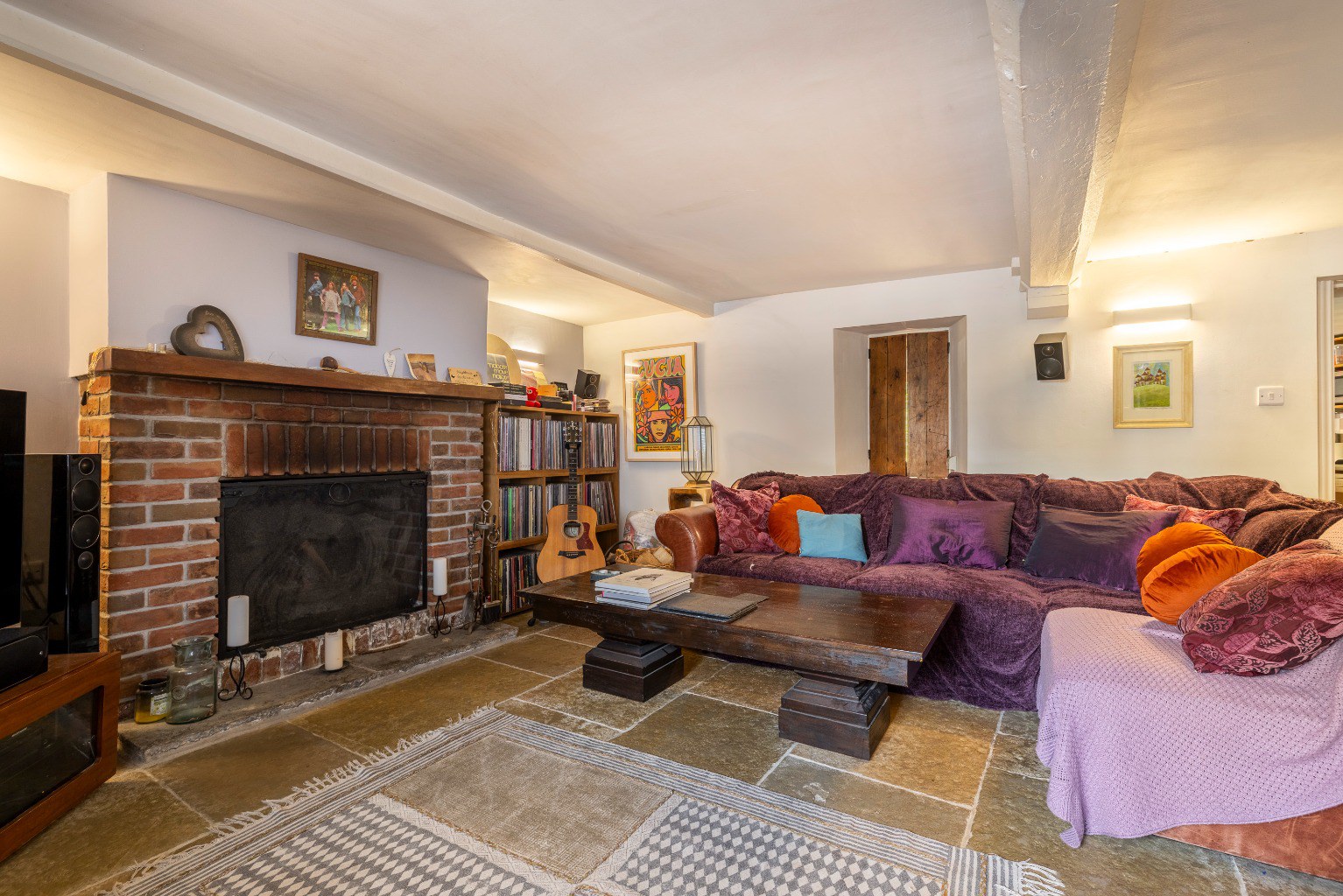 Pretty period cottage in popular village of Butleigh, photo 6