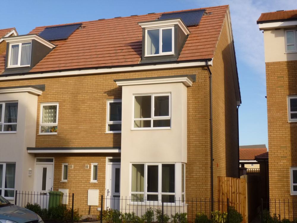 Warwick Avenue, Broughton, MK10