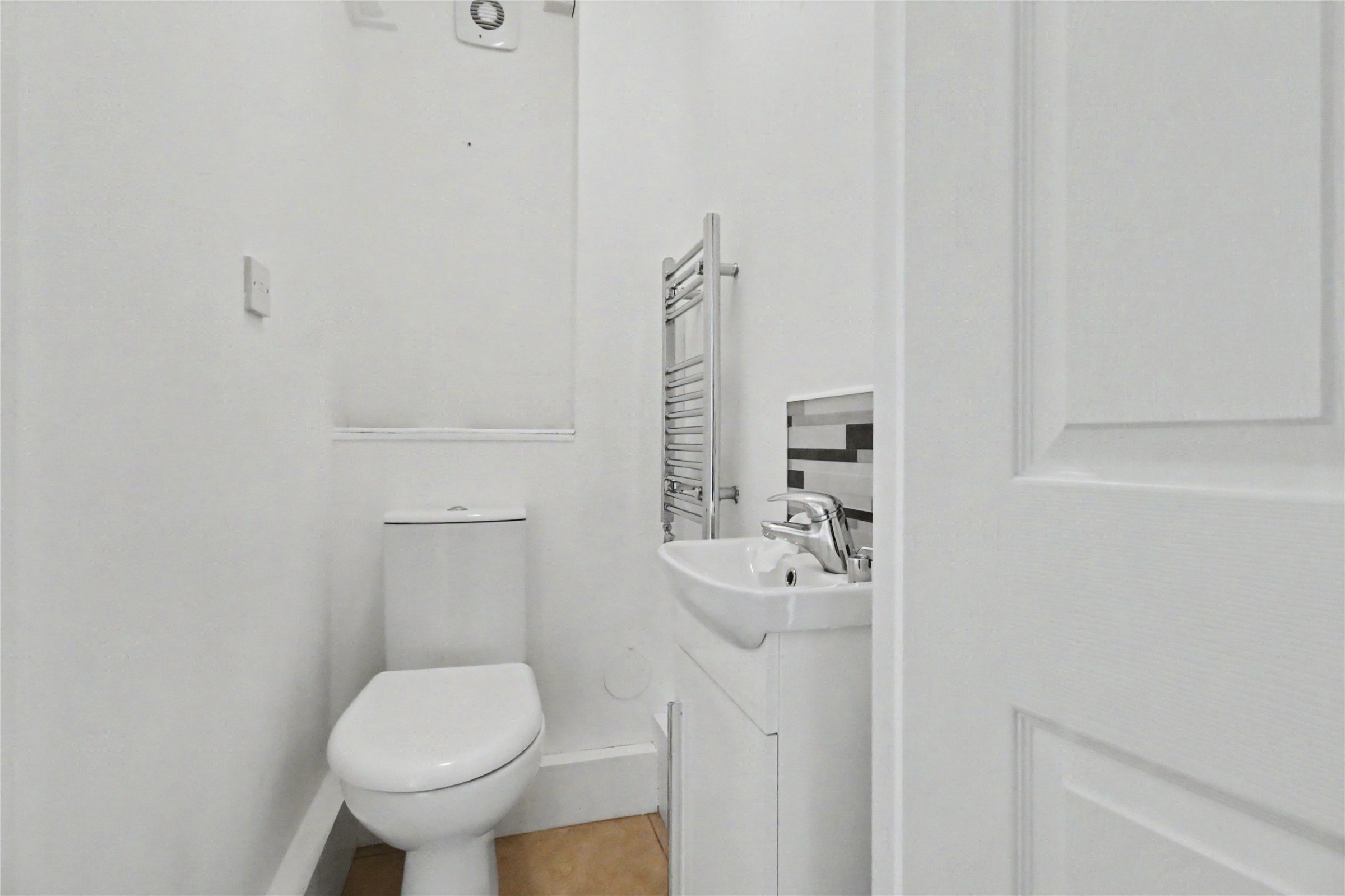 Howards Close, South Molton, Devon, EX36, photo 7