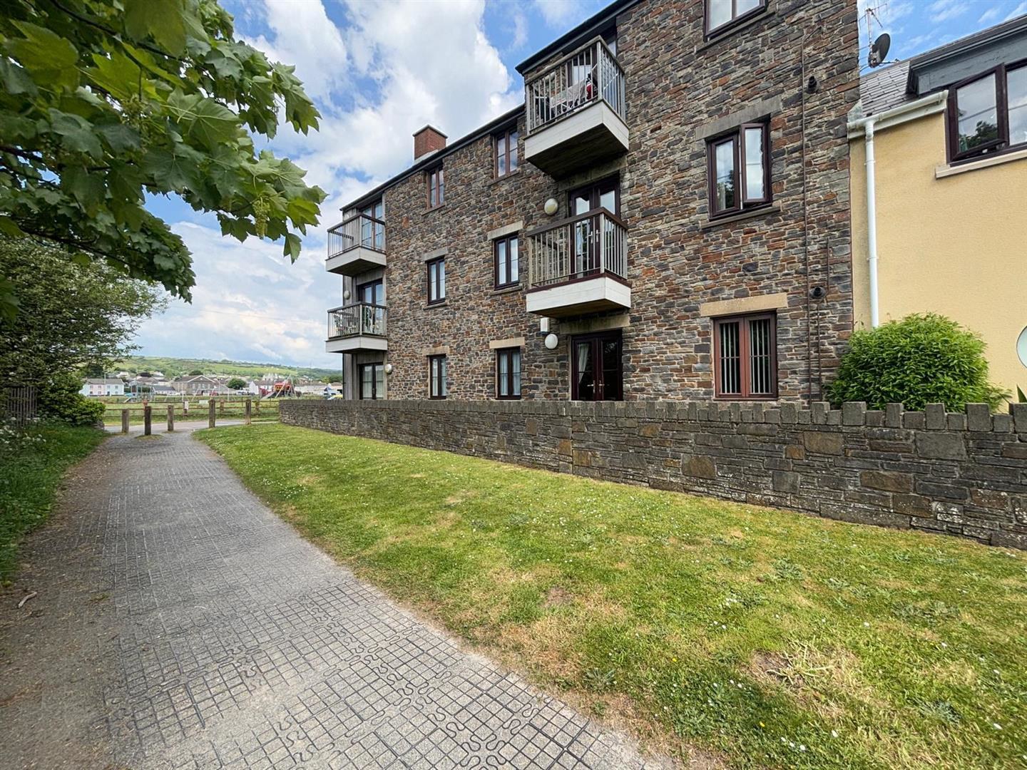 Chandlers Yard, Burry Port
