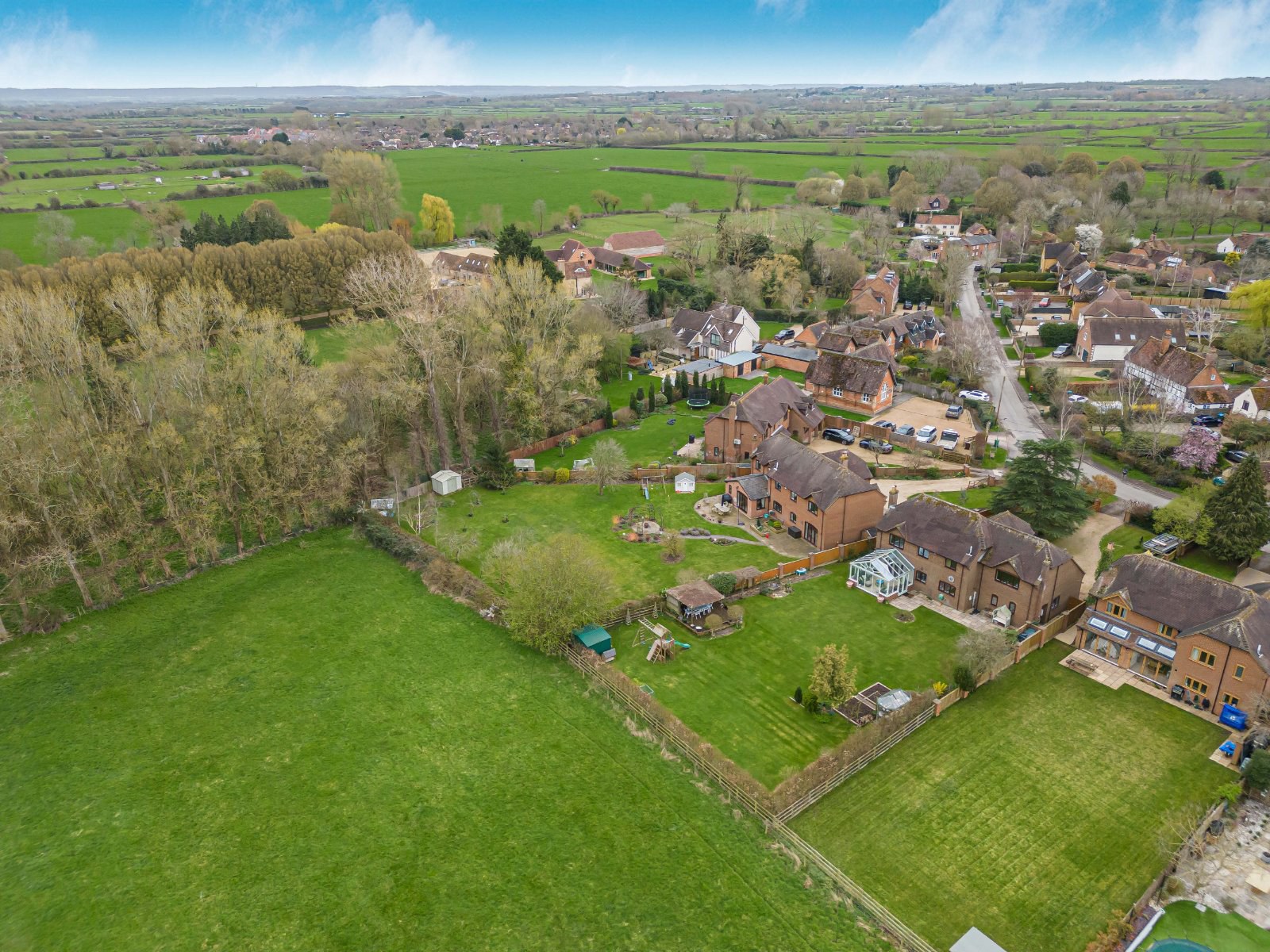 The Avenue, Worminghall, Aylesbury, Buckinghamshire, HP18, photo 32