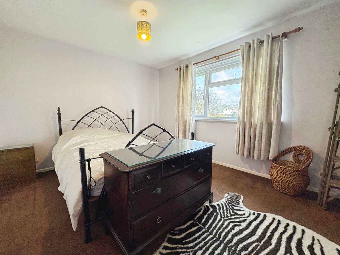 Cury, Two bed home with generous outdoor space, photo 12