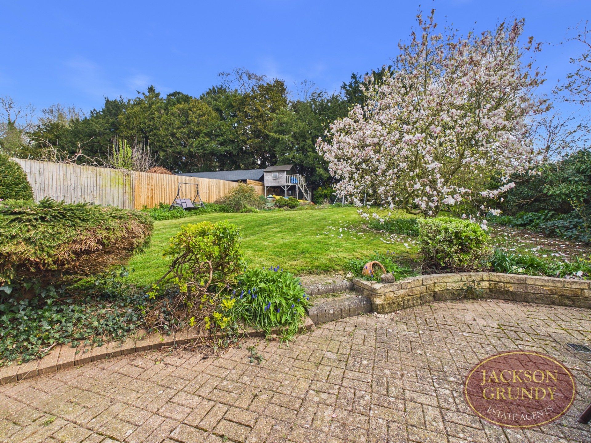 Main Street, Watford, NN6 7UY, photo 10