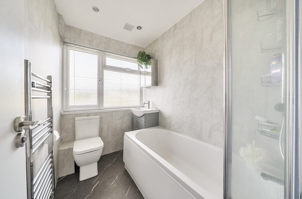 Falkland Garth, Newbury, RG14, photo 6