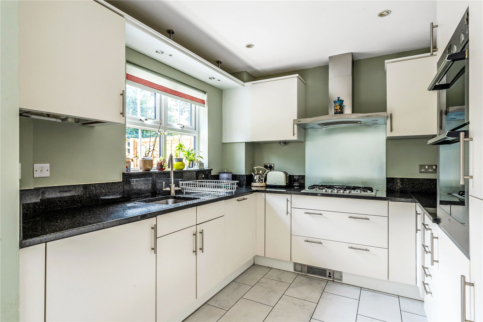 Fitzroy Place, Reigate, Surrey, RH2, photo 2