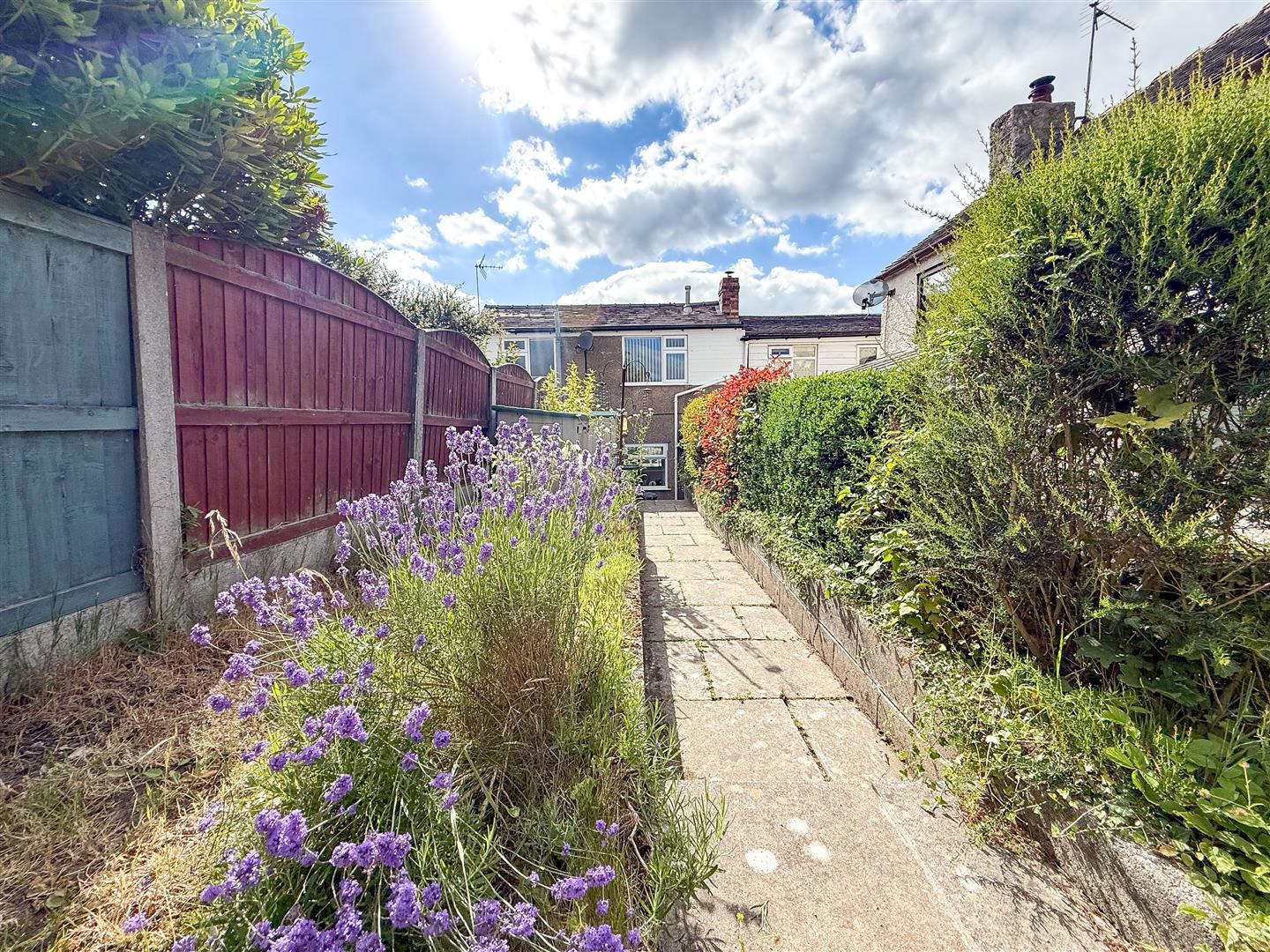 Tunstall Road, Biddulph, ST8 6LB, photo 2