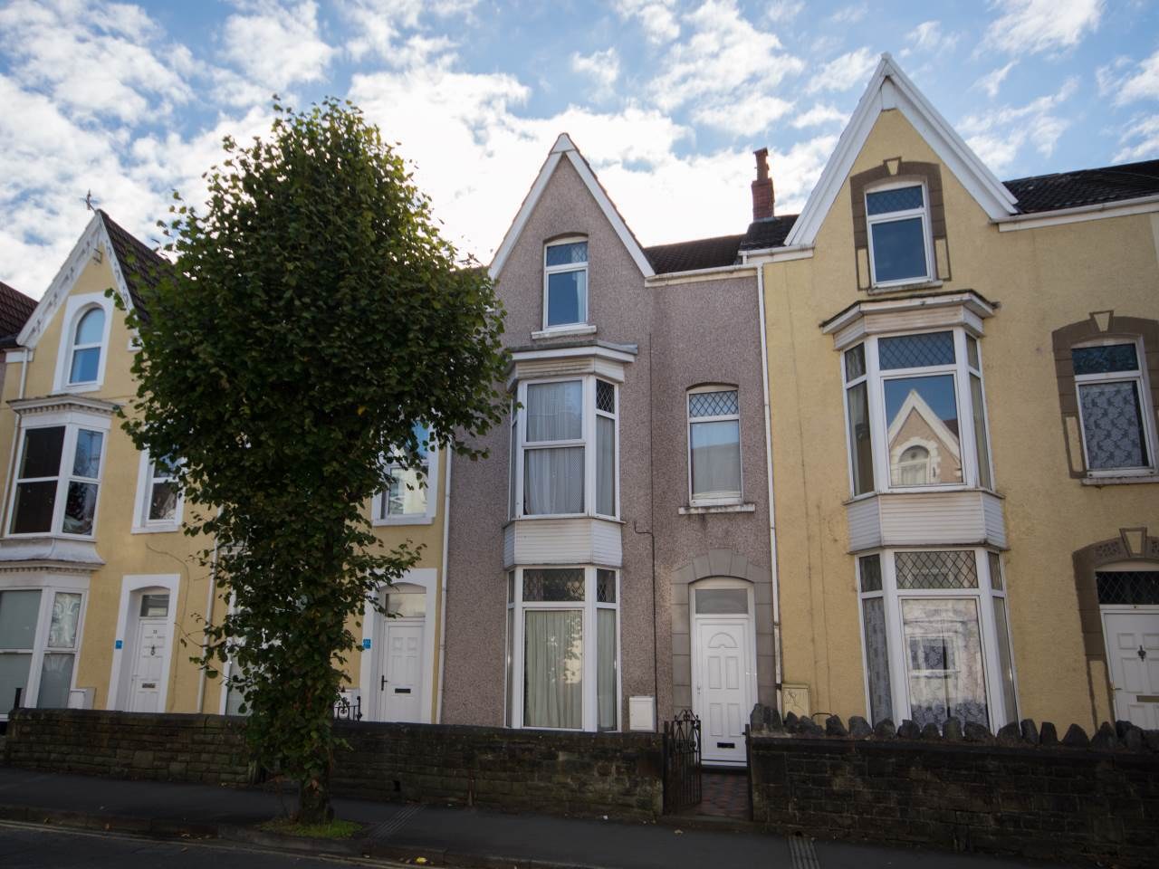 GWYDR CRESCENT