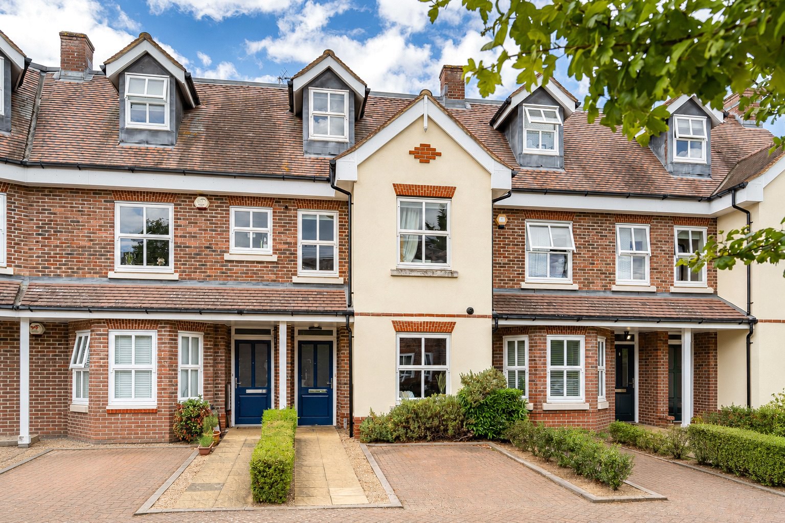 Tilt Road, Cobham, Surrey, KT11