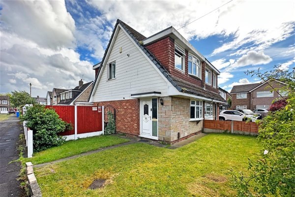 Redesmere Close