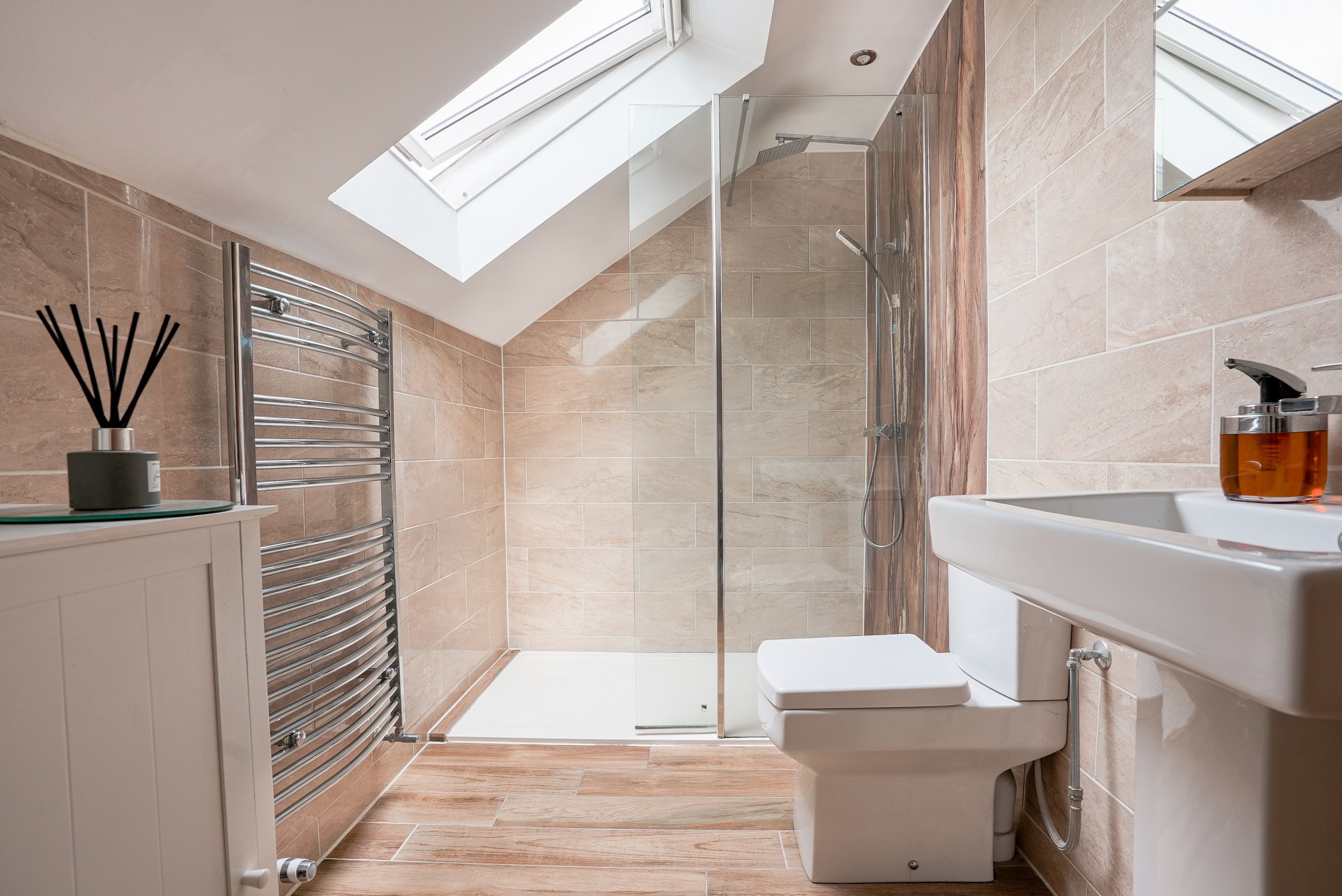 Wrexham Road, Pontblyddyn, CH7, photo 22
