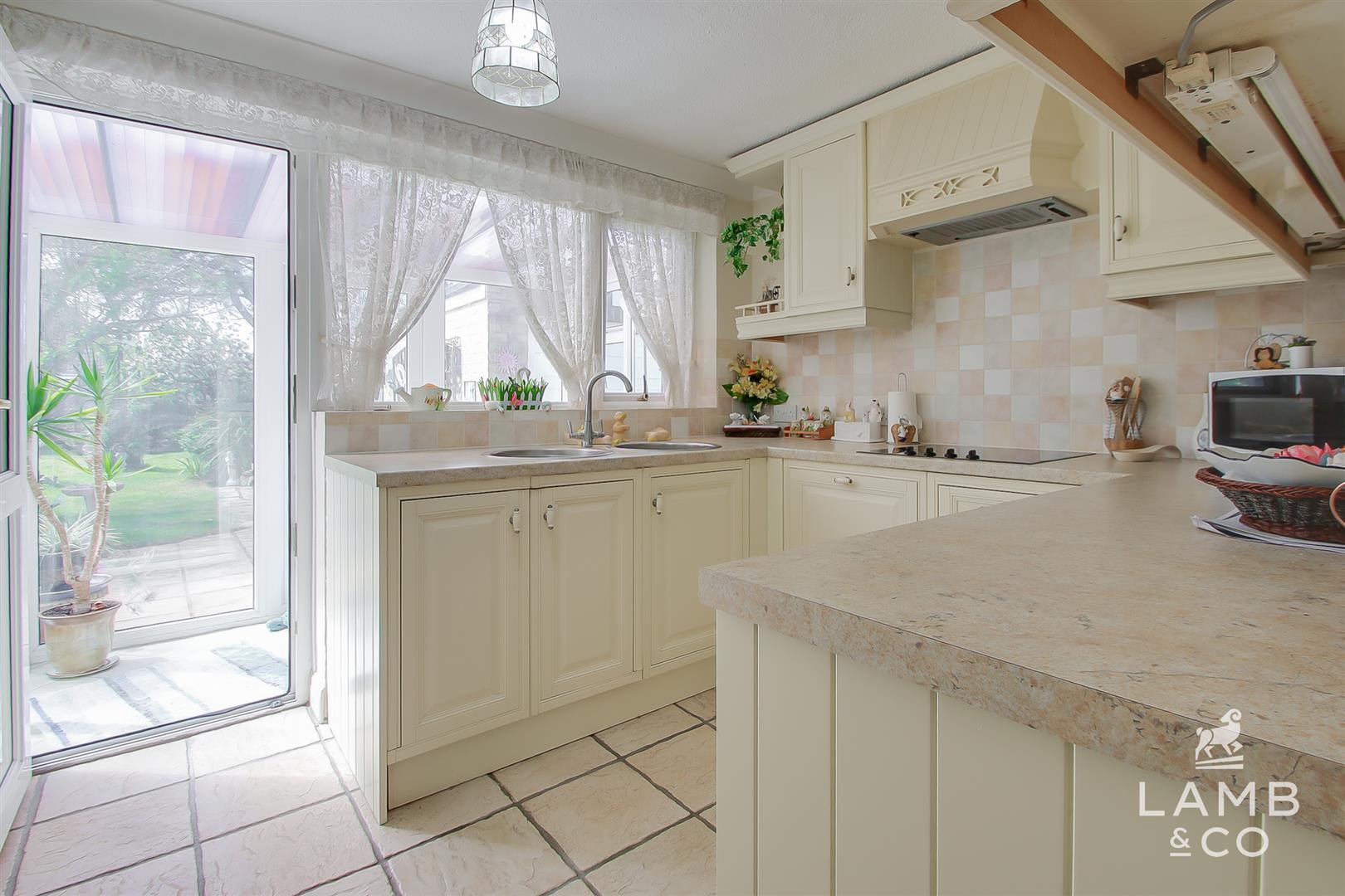 Nottingham Road, Holland-On-Sea, photo 6