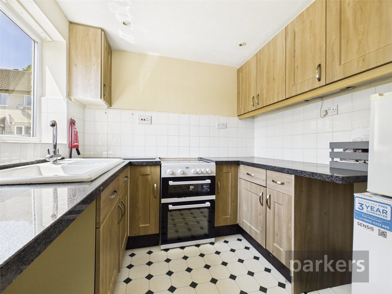 Dovehouse Close, Eynsham, Witney, Oxfordshire, OX29, photo 4