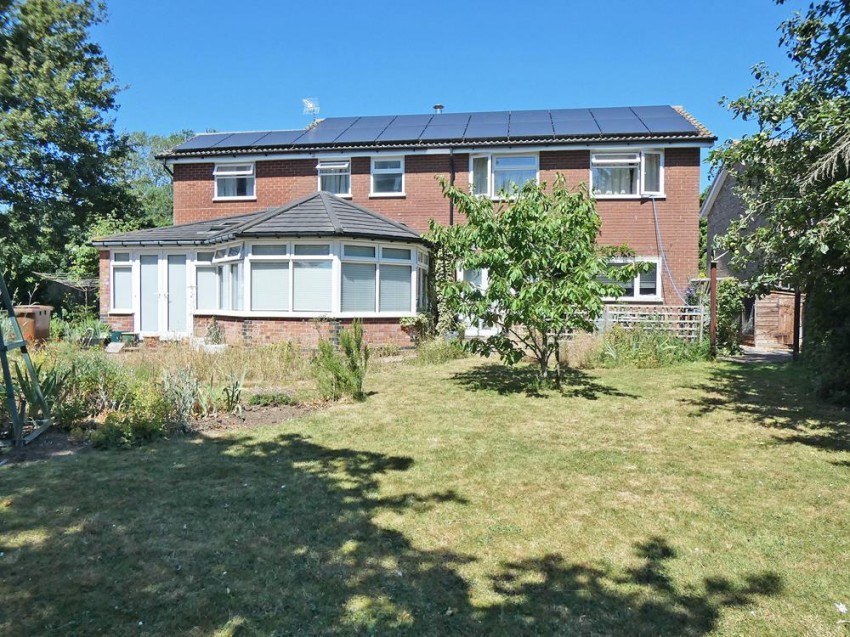 Warren Close